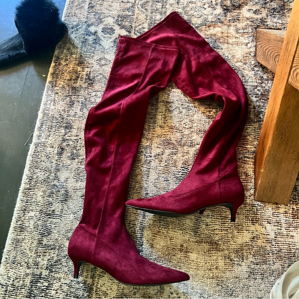 Women’s Over-the-Knee Burgundy Suede Kitten Heel Boots NWT